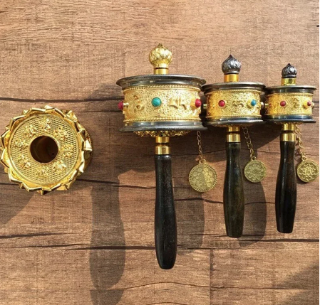 Tibetan Special Crafts Prayer Wheel Alloy Metal Hand Cranking Carving Crystal Decor Prayer Wheel Crafts Exquisite Buddhist Gift